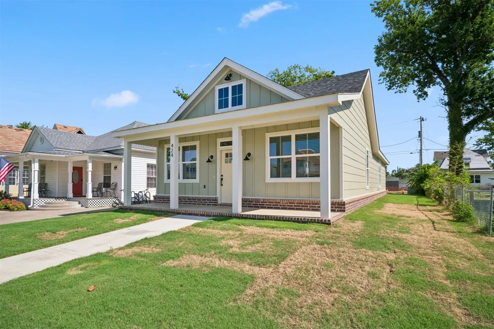 424 E 4th Street Claremore, OK 74017