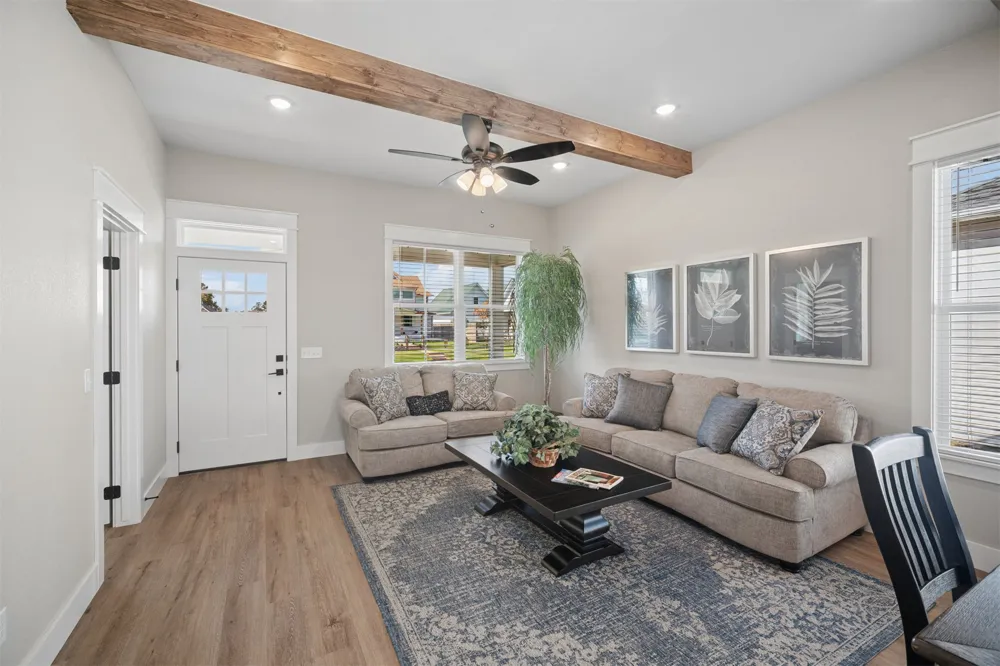 424 E 4th Street Claremore, OK 74017
