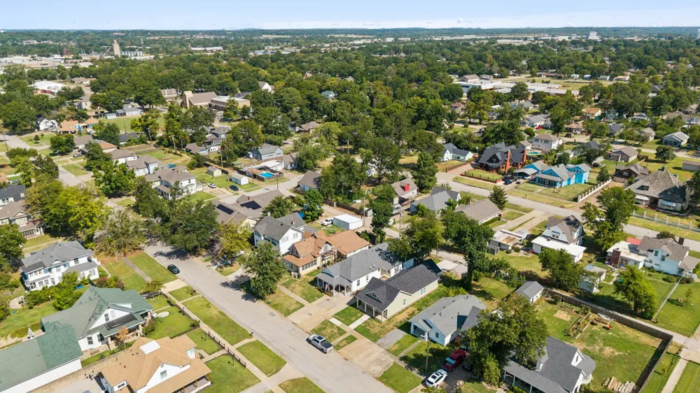 424 E 4th Street Claremore, OK 74017