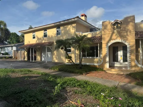 30 KREAMER AVENUE