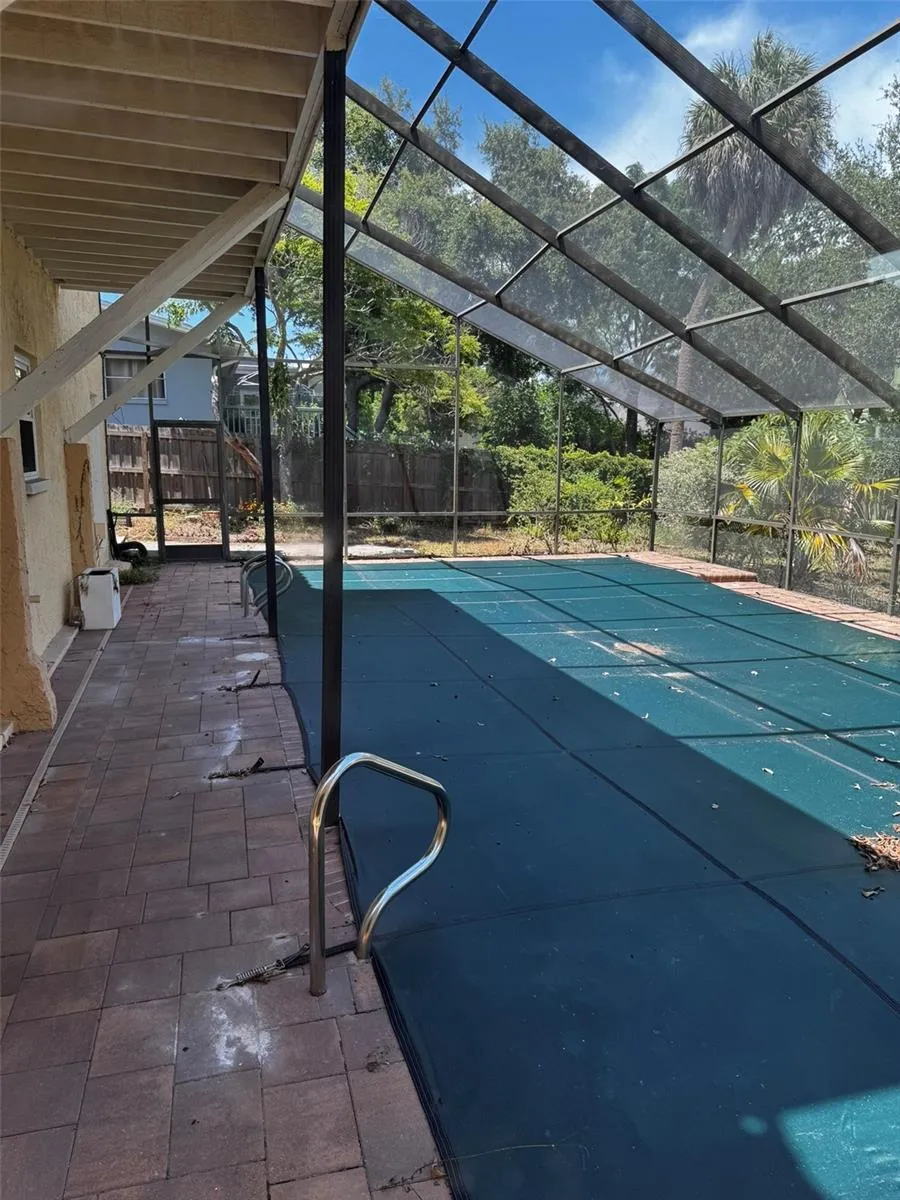 30 KREAMER AVENUE Tarpon Springs, FL 34689