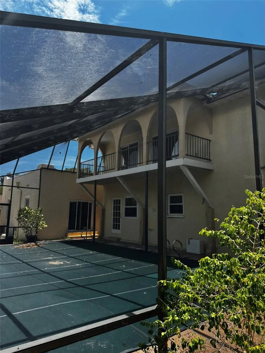 30 KREAMER AVENUE Tarpon Springs, FL 34689