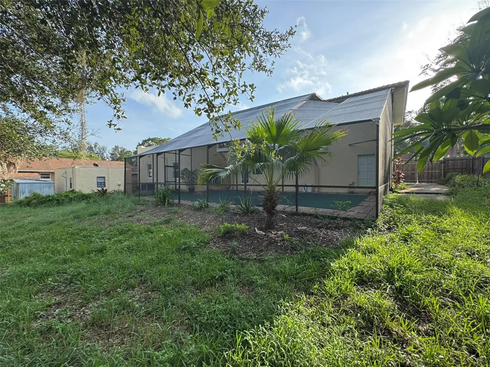 30 KREAMER AVENUE Tarpon Springs, FL 34689