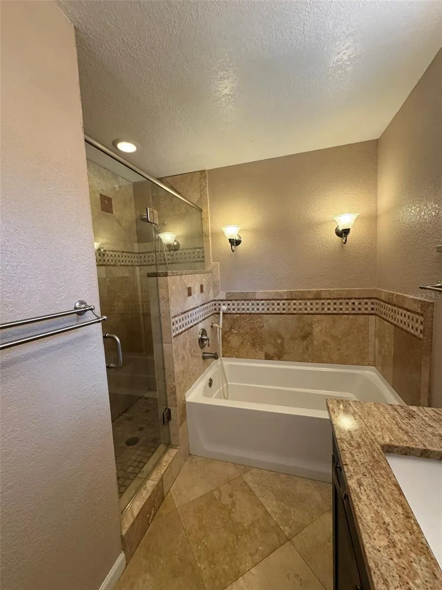 30 KREAMER AVENUE Tarpon Springs, FL 34689