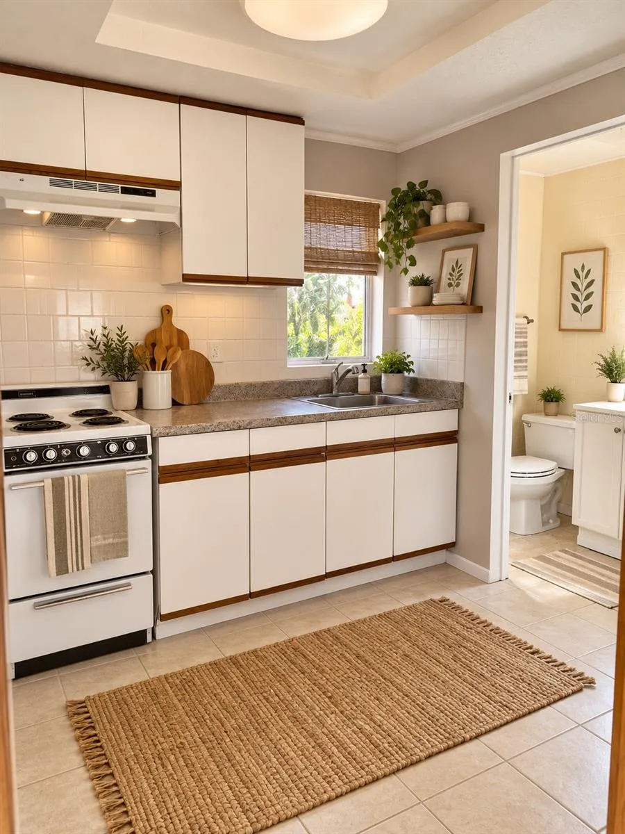 30 KREAMER AVENUE Tarpon Springs, FL 34689