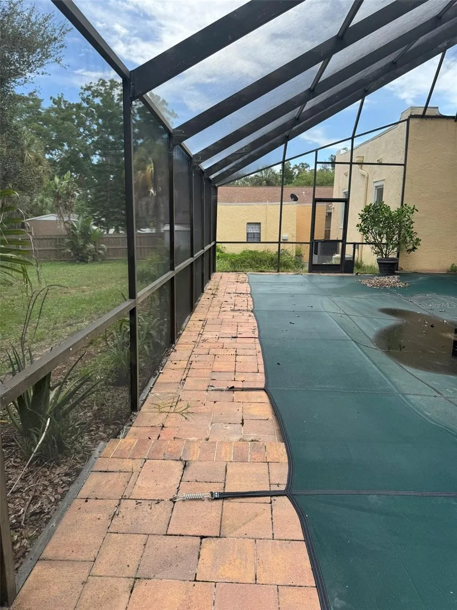 30 KREAMER AVENUE Tarpon Springs, FL 34689