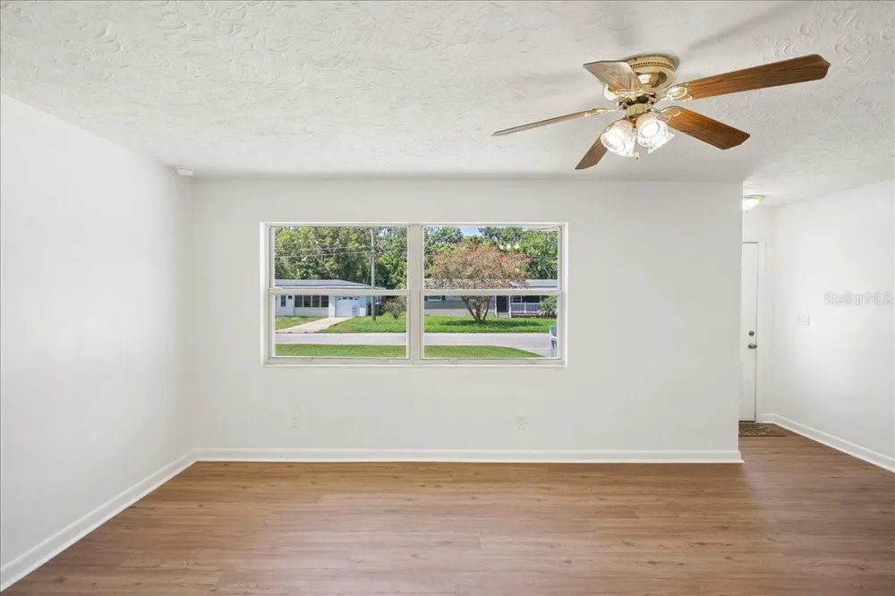 2125 W LOU DRIVE Jacksonville, FL 32216