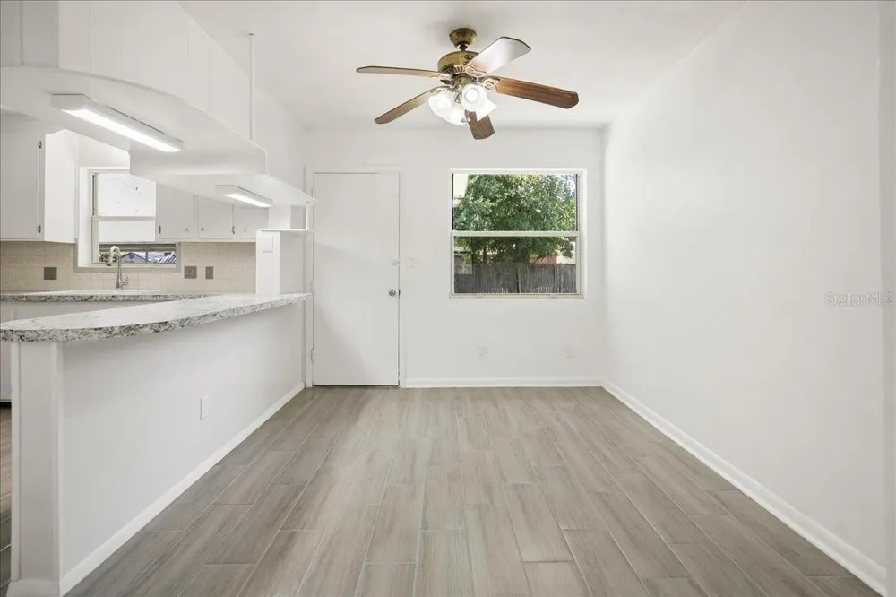 2125 W LOU DRIVE Jacksonville, FL 32216