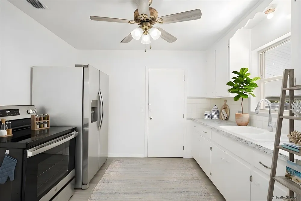 2125 W LOU DRIVE Jacksonville, FL 32216