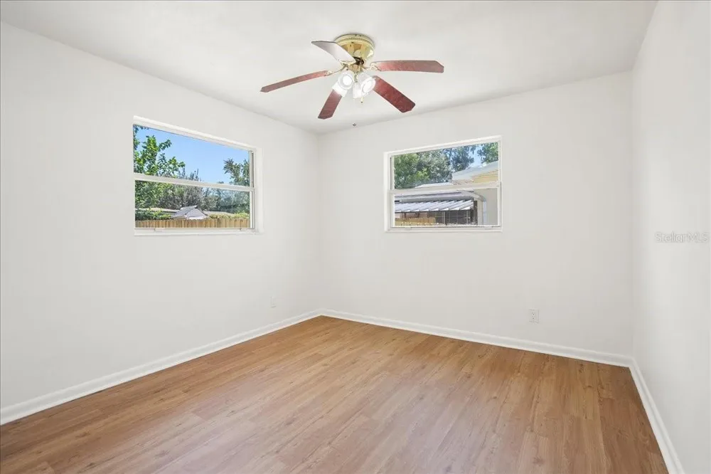 2125 W LOU DRIVE Jacksonville, FL 32216