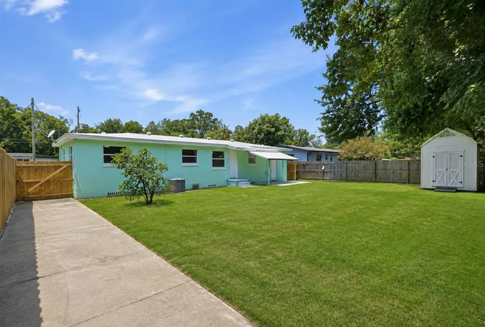 2125 W LOU DRIVE Jacksonville, FL 32216
