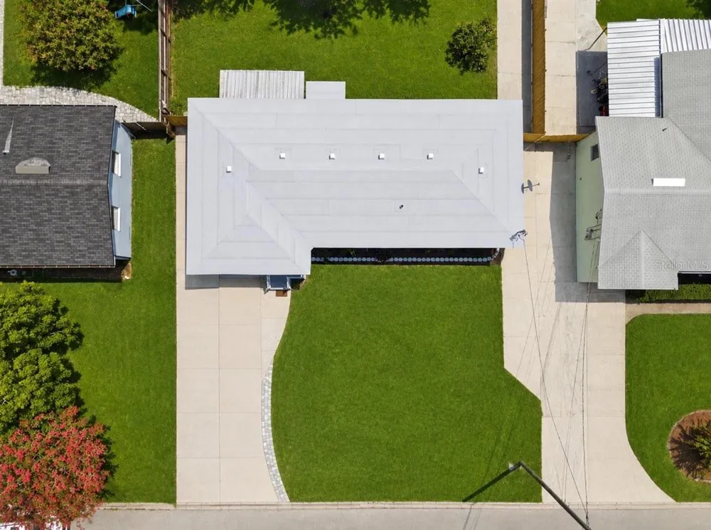 2125 W LOU DRIVE Jacksonville, FL 32216
