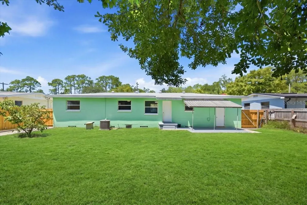 2125 W LOU DRIVE Jacksonville, FL 32216