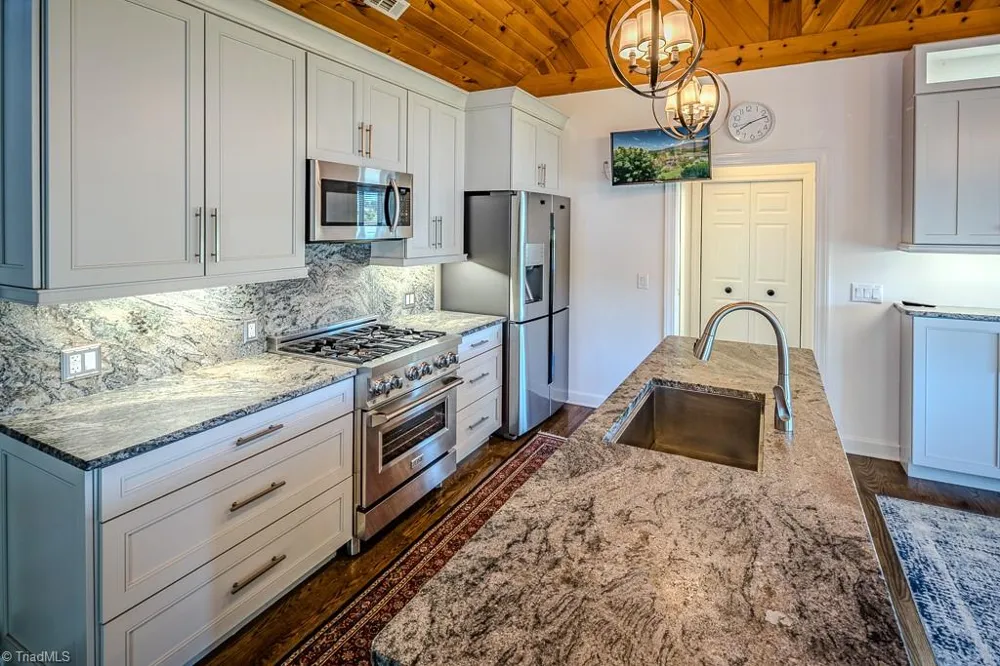 342 Birkdale Ridge Jefferson, NC 28640