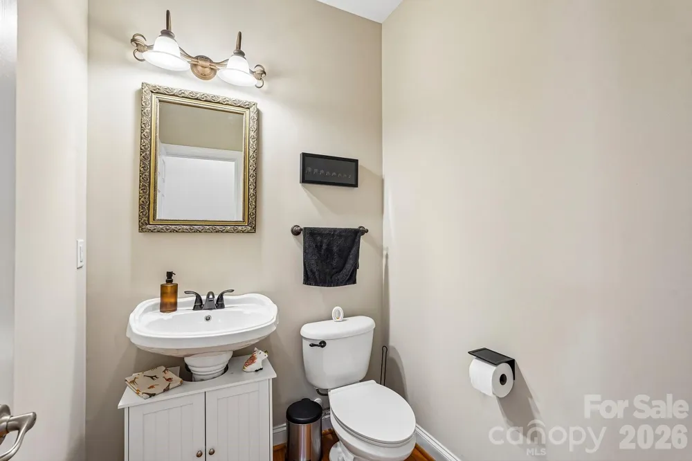 10823 Persimmon Creek Drive Charlotte, NC 28227