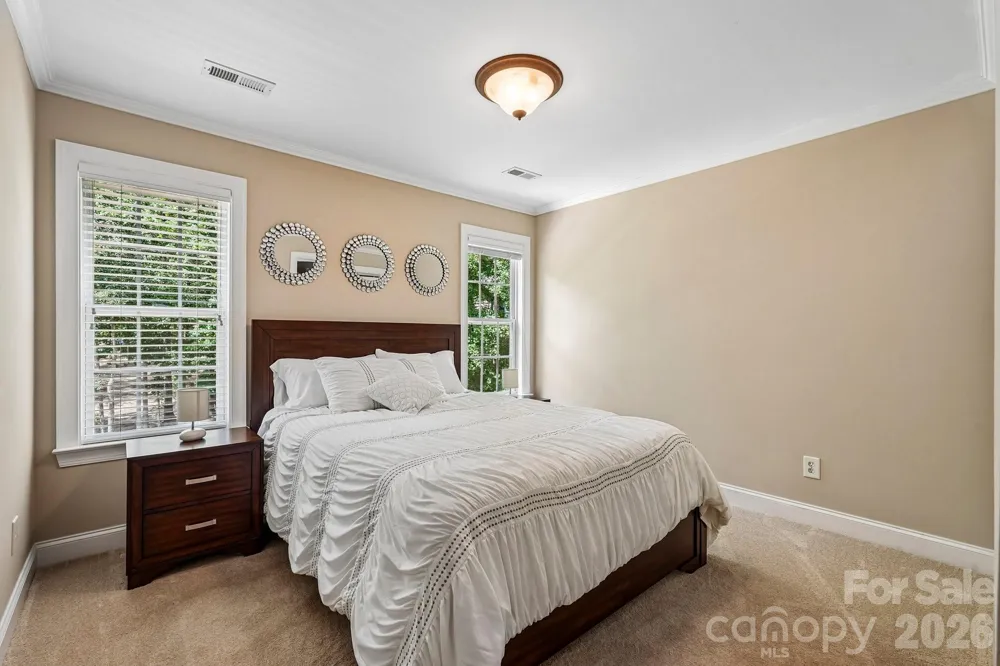 10823 Persimmon Creek Drive Charlotte, NC 28227