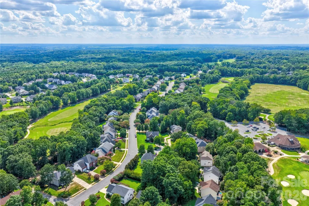 10823 Persimmon Creek Drive Charlotte, NC 28227