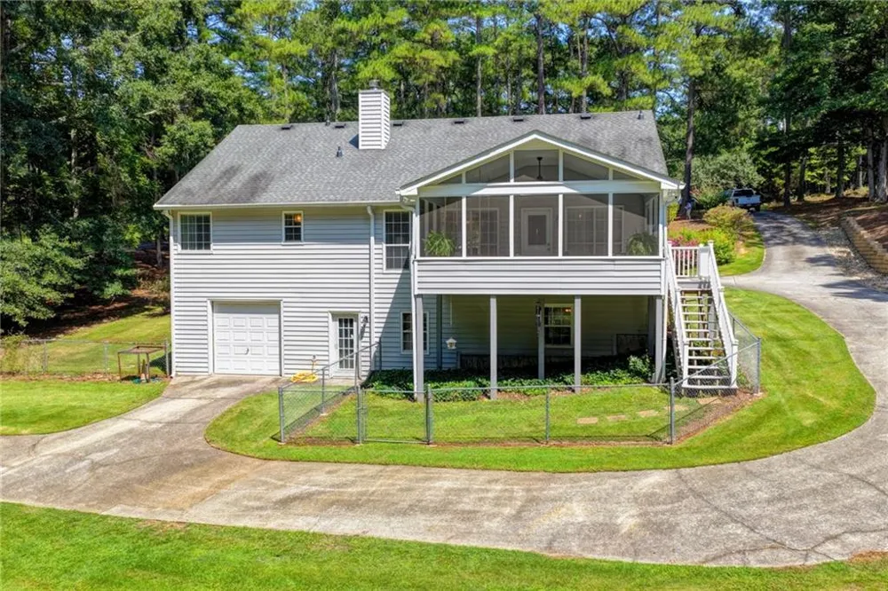 2011 Luke Edwards Road Dacula, GA 30019