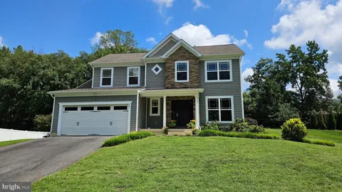11 PRESCOTT LANE