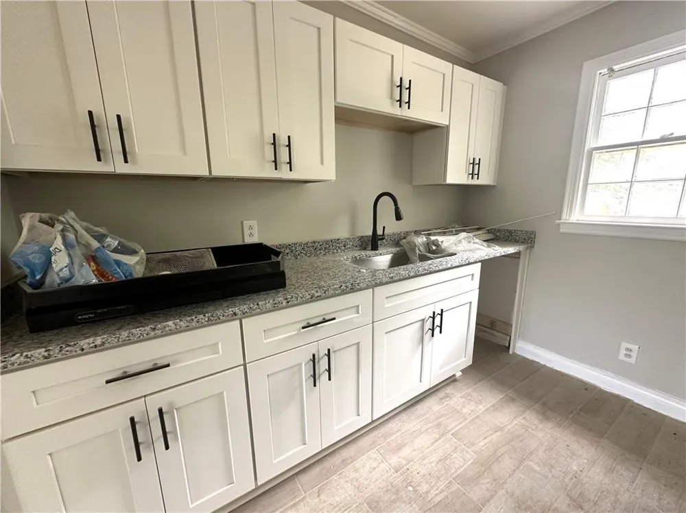2418 Vineville Avenue Macon, GA 31204