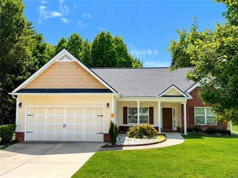72 Wayne Meadows Court