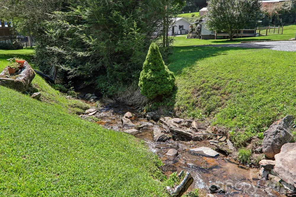 117 Pinellas Lane Waynesville, NC 28785
