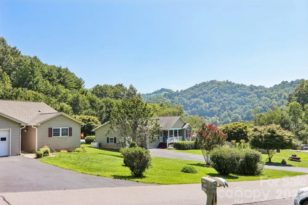 117 Pinellas Lane Waynesville, NC 28785