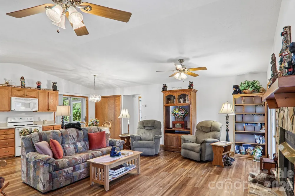 117 Pinellas Lane Waynesville, NC 28785