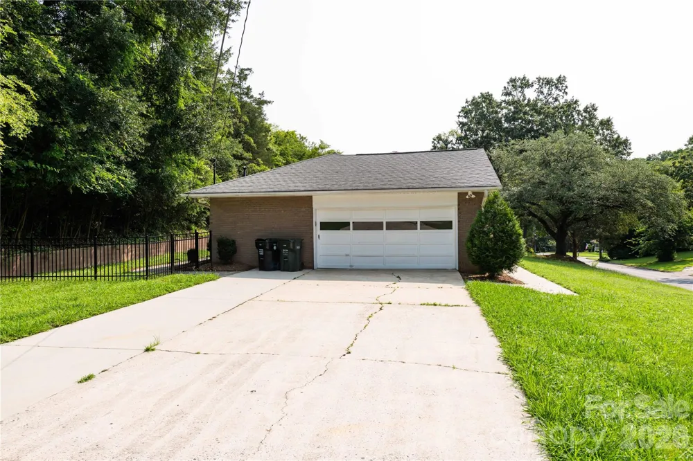 171 Suburban Avenue NE Concord, NC 28025