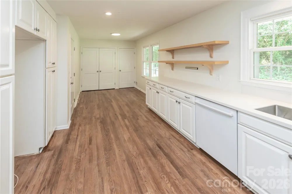 171 Suburban Avenue NE Concord, NC 28025