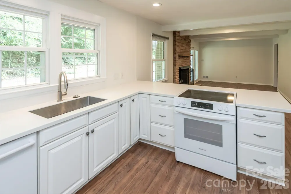 171 Suburban Avenue NE Concord, NC 28025