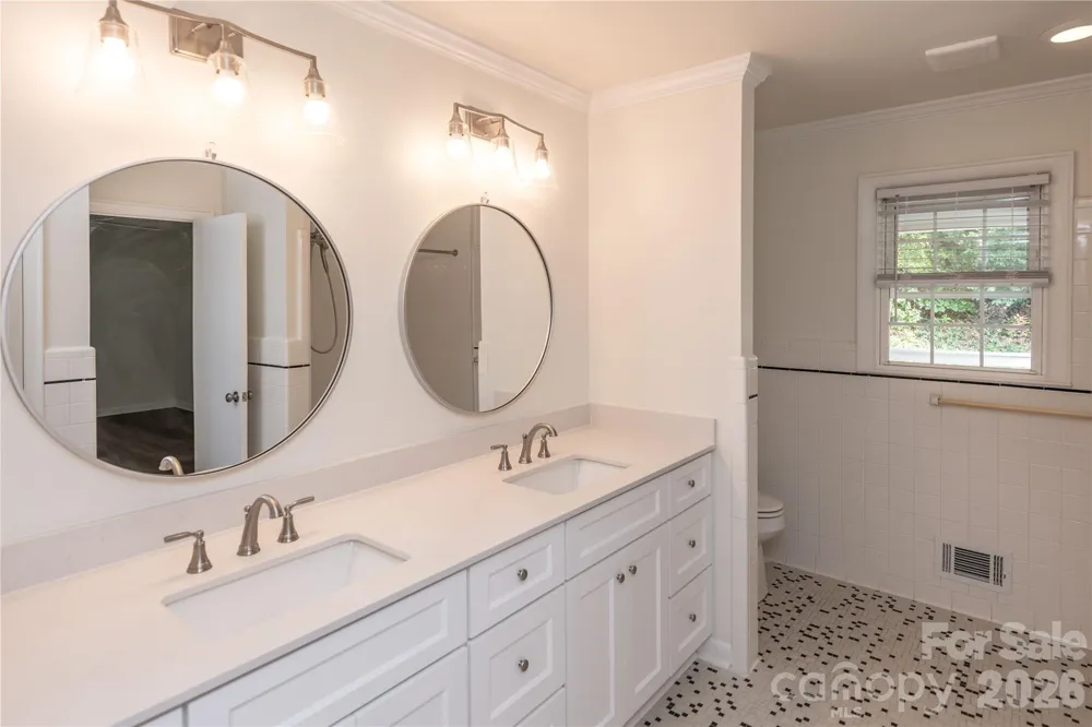 171 Suburban Avenue NE Concord, NC 28025
