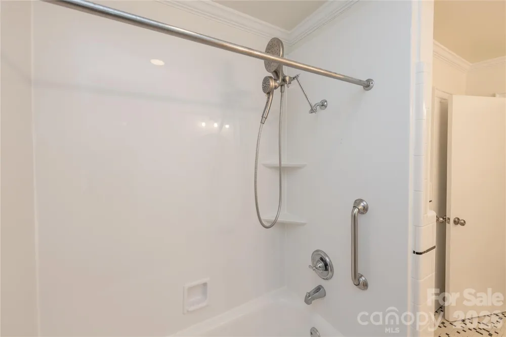 171 Suburban Avenue NE Concord, NC 28025