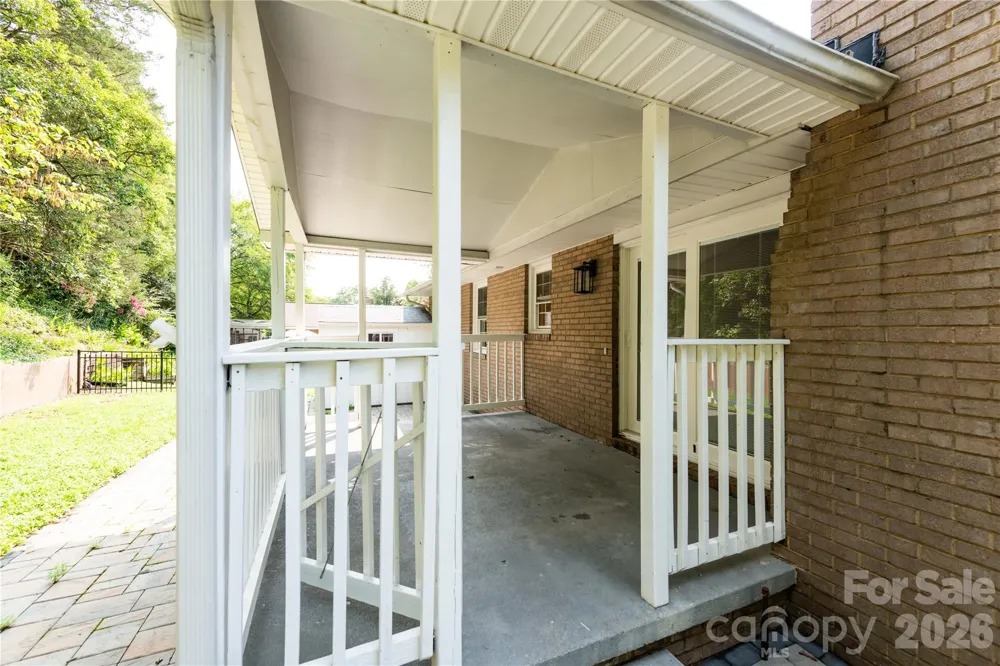 171 Suburban Avenue NE Concord, NC 28025