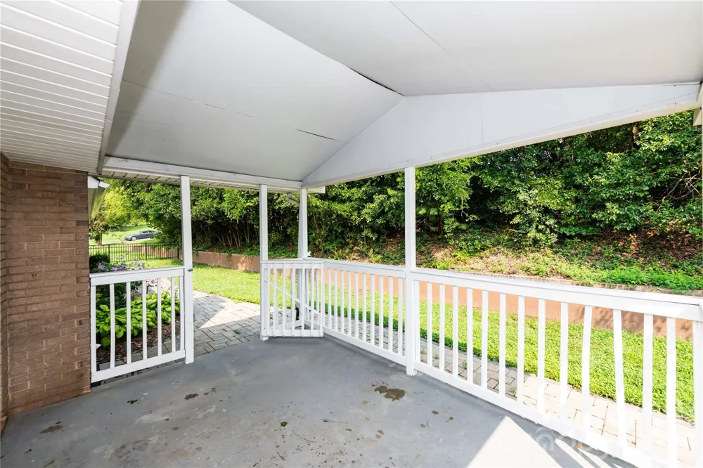 171 Suburban Avenue NE Concord, NC 28025