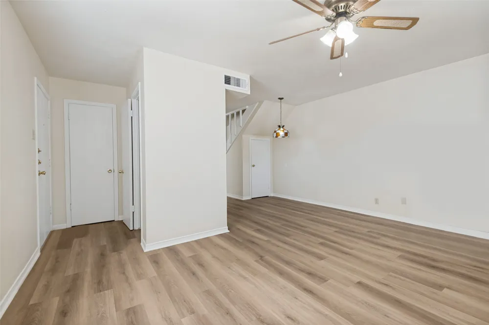 300 College Street #E Arlington, TX 76010