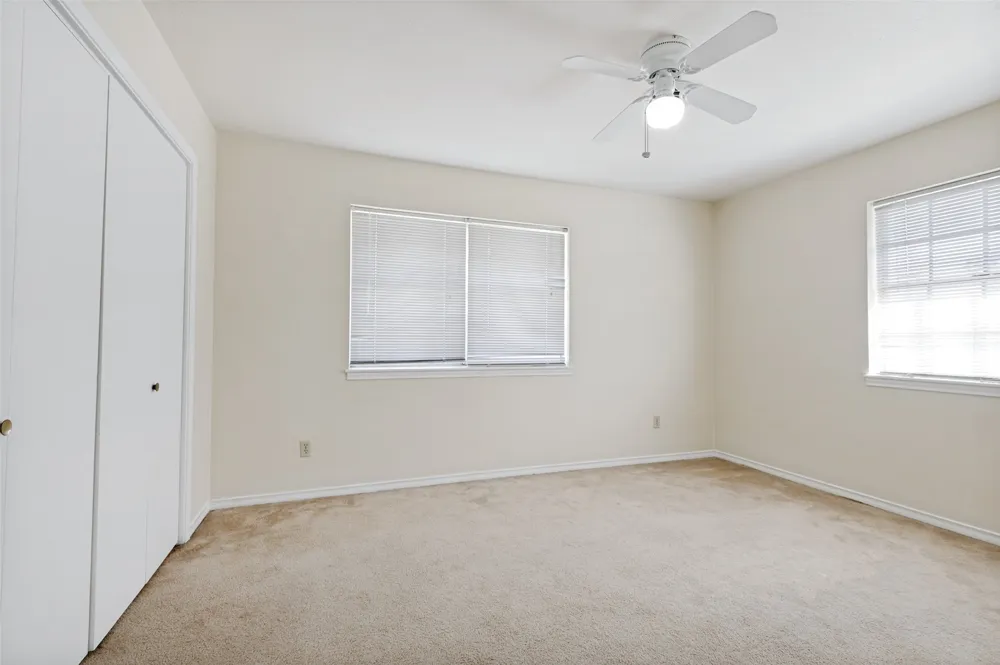 300 College Street #E Arlington, TX 76010