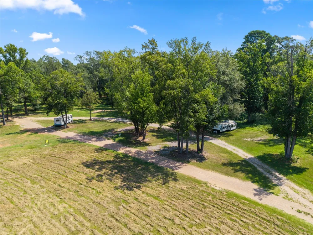 1602 TX HWY 49 Jefferson, TX 75657