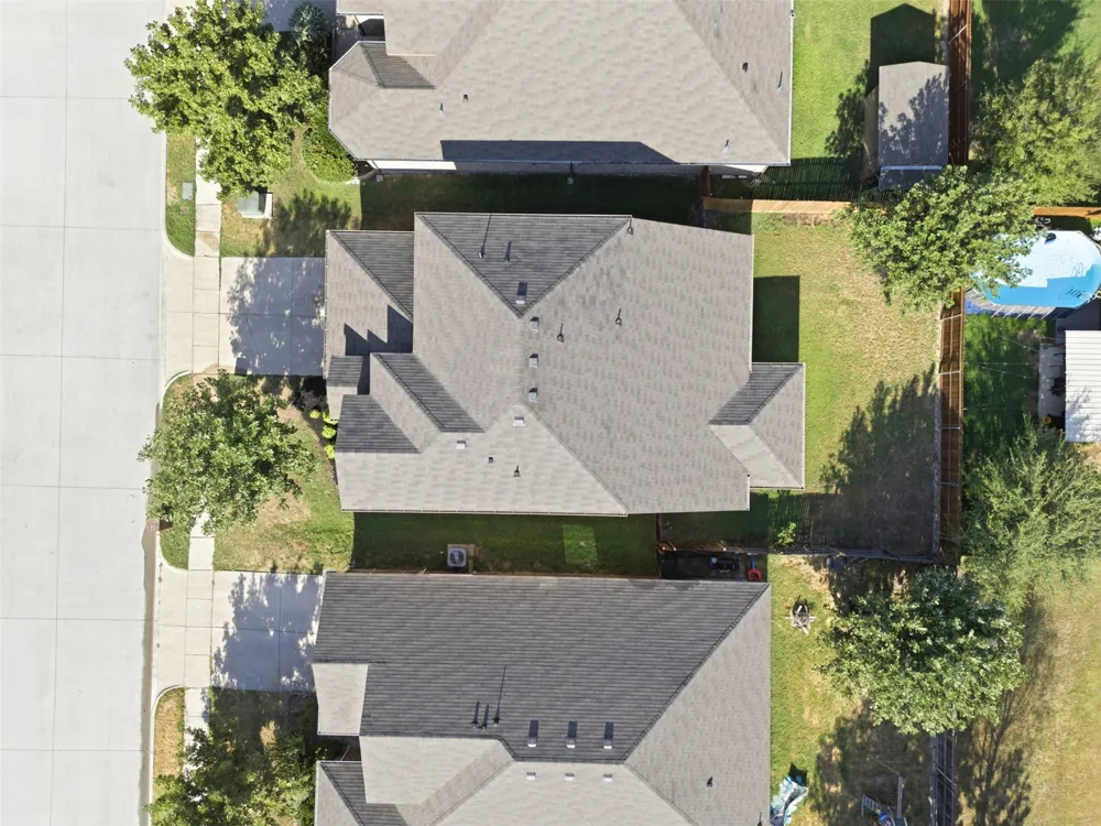 612 River Rock Drive Azle, TX 76020
