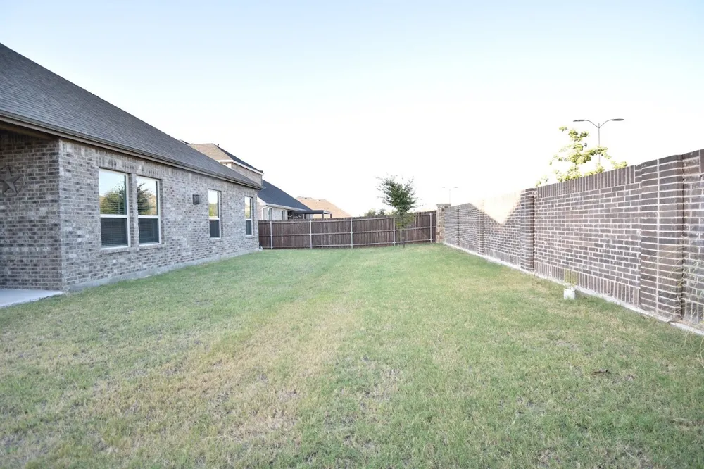1405 Xeresa Drive Little Elm, TX 75068