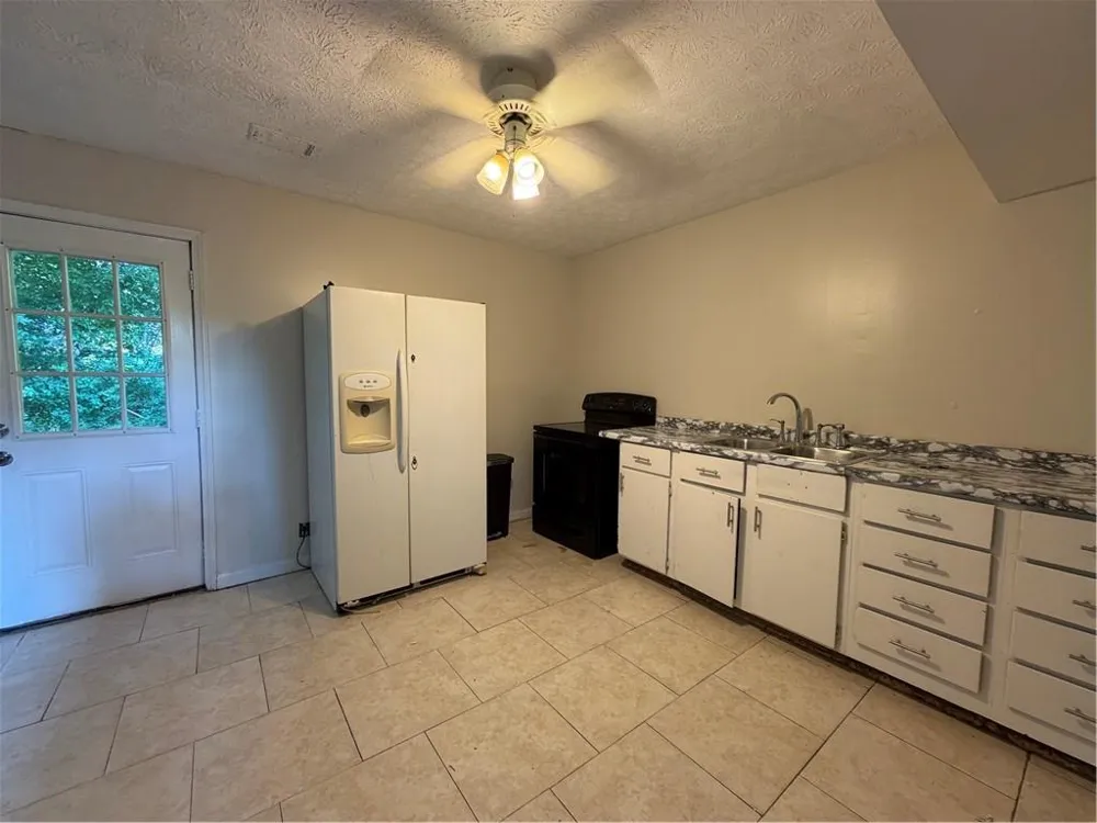 984 Beaver Ruin Road Norcross, GA 30093