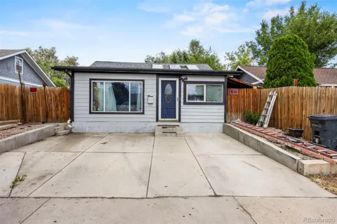 3475 W Dakota Avenue