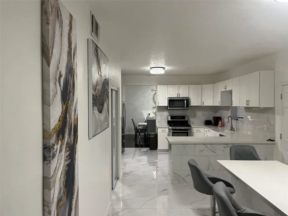 5014 Kleinbrook Drive Houston, TX 77066