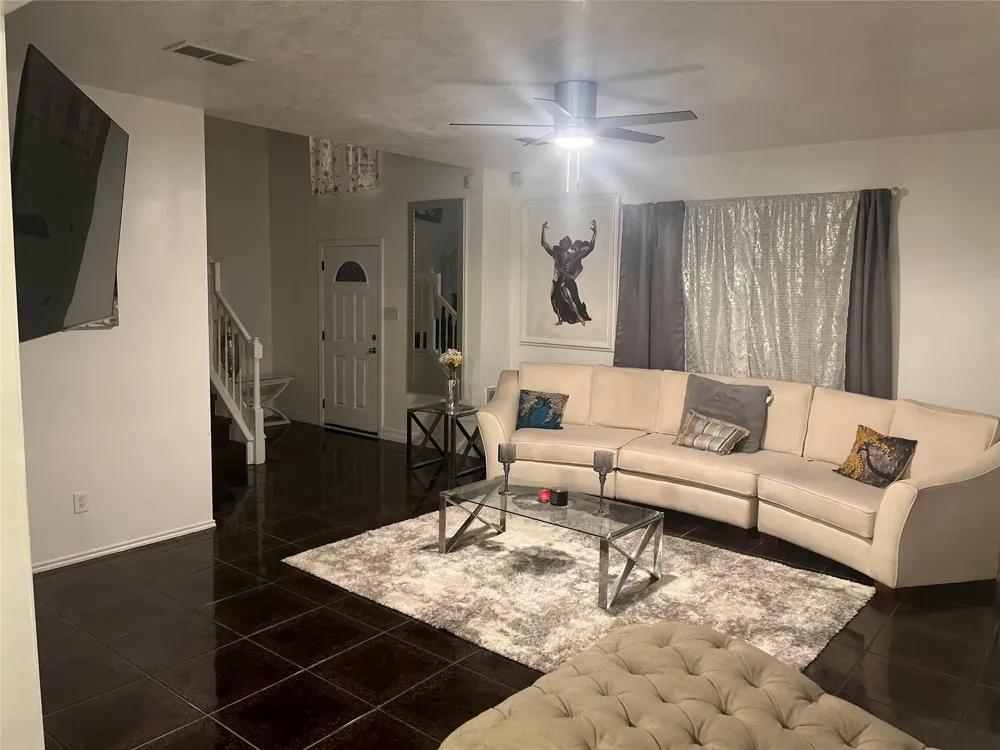 5014 Kleinbrook Drive Houston, TX 77066