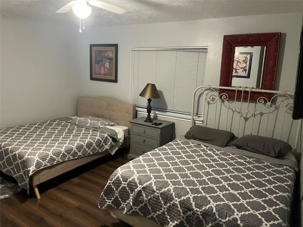 5014 Kleinbrook Drive Houston, TX 77066