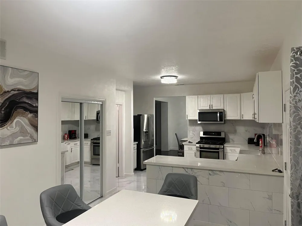 5014 Kleinbrook Drive Houston, TX 77066