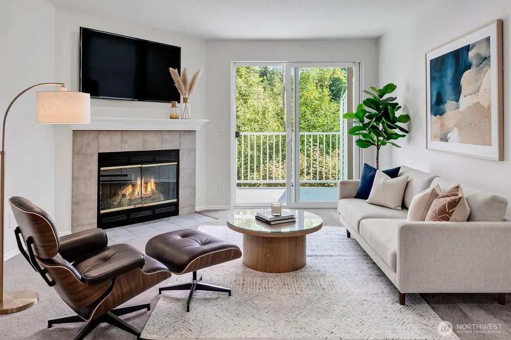 12740 NE 10th Place #E305 Bellevue, WA 98005