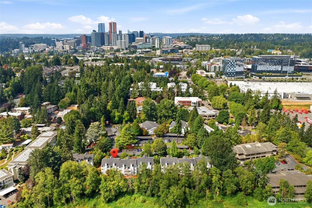 12740 NE 10th Place #E305 Bellevue, WA 98005
