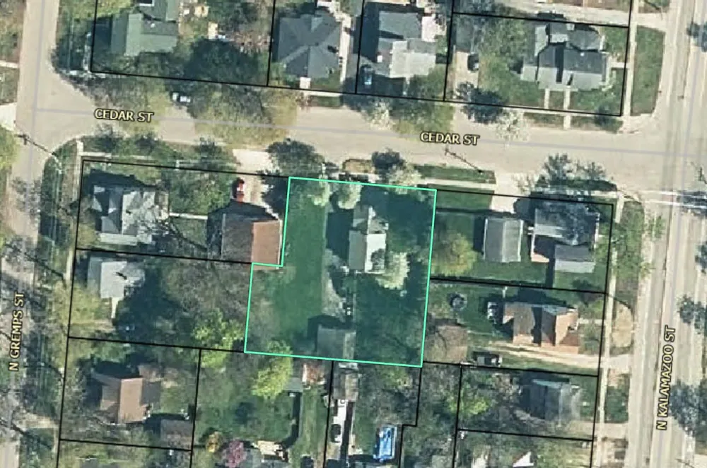 114 Cedar Street Paw Paw, MI 49079