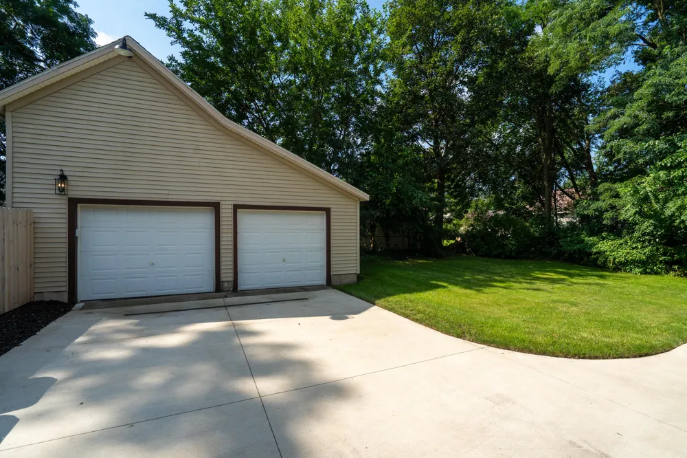 114 Cedar Street Paw Paw, MI 49079